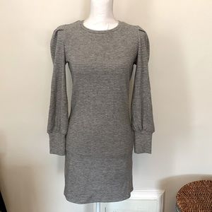 Steve Madden gray dress with shoulder puff detail.